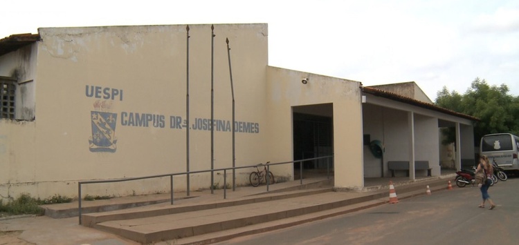 Atualmente, a Uespi em Floriano possui 11 cursos de graduação.