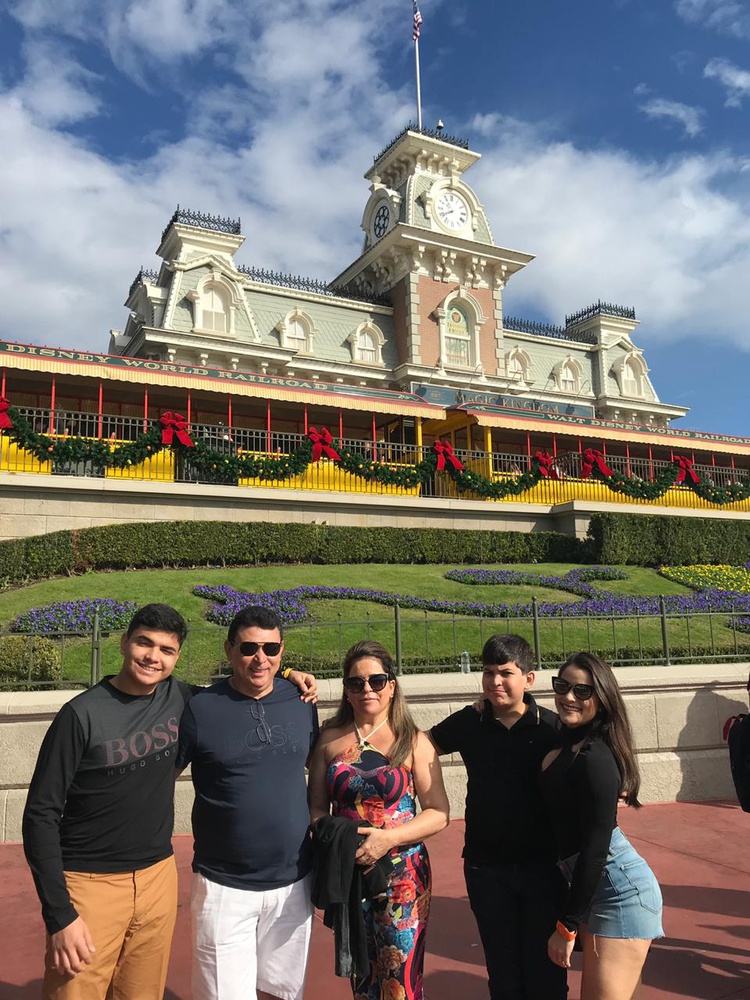 Família Praça em passei na Disney.