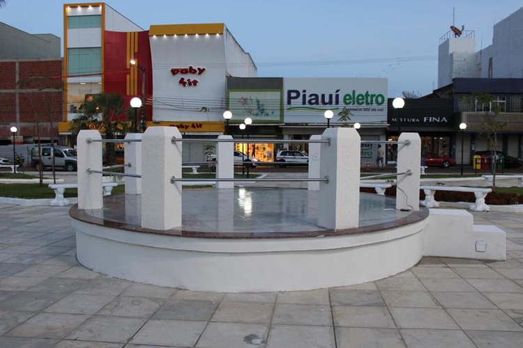 Praça Félix Pacheco, em Picos