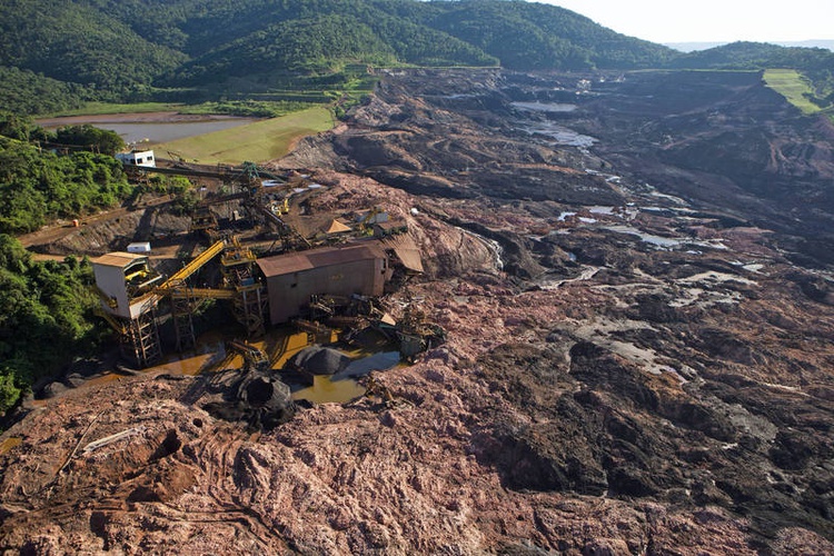 Vale deverá pagar R$ 250 milhões em multas ambientais por rompimento de barragem em Brumadinho (MG).