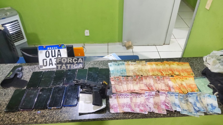 PM captura dupla suspeita de realizar arrastões em São João do Piauí.